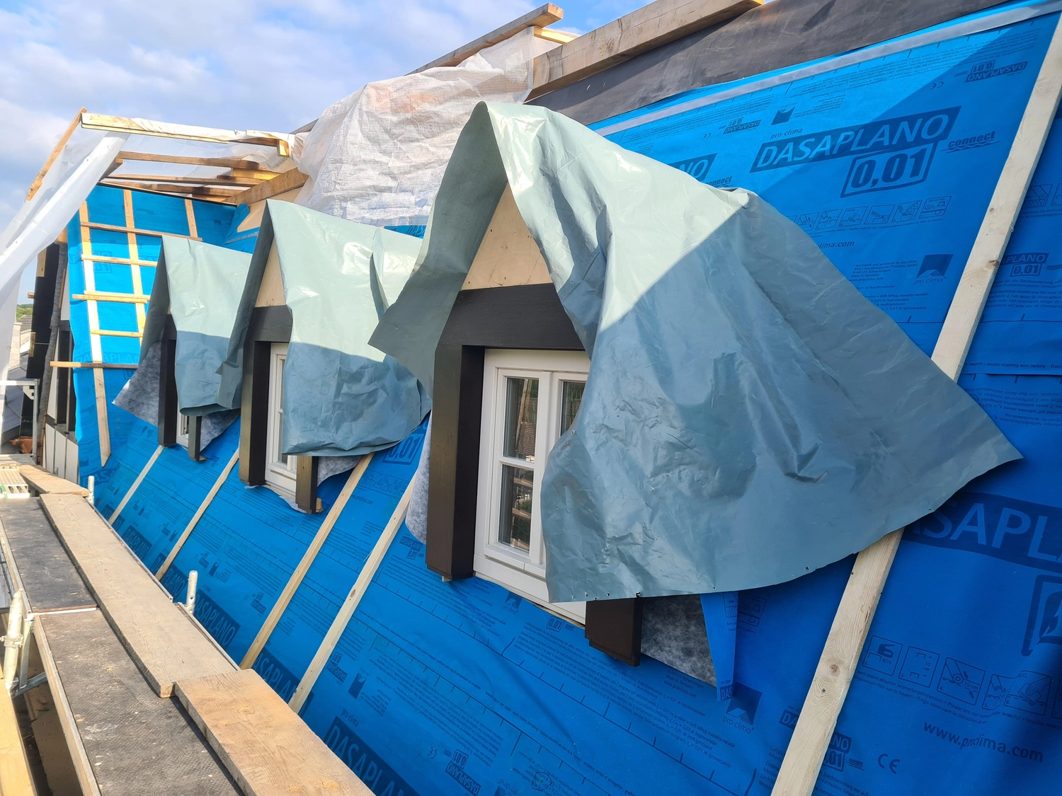 Stichnote - Sanierung der Dachfenster, Dämmung, Brandschutz und Trockenbauwände - EnergetischeDachsanierung